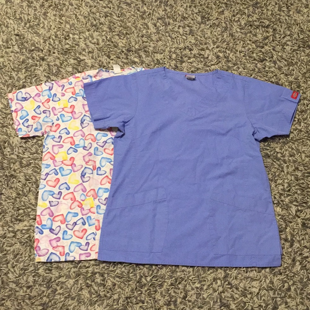 Bundle of 2 Scrubs